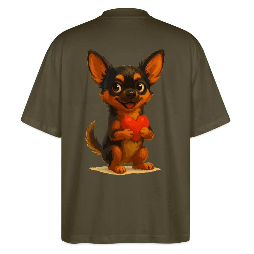 Chihuahua Oversized Cartoon Hund mit Herz – süßes Tiermotiv, Geschenkidee für Hundefans, Valentinstag und romantische Anlässe - Khaki