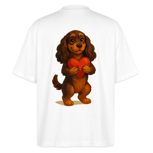 Cocker Spaniel Oversized mit Herz – Süßer Cartoon Hund, perfektes Motiv für Valentinstag und Hundeliebhaber - Weiß