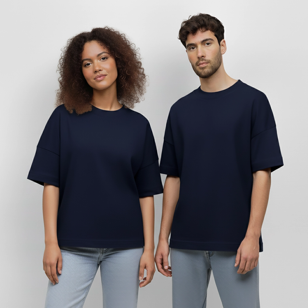 Frecher Pudel Oversized Cartoon im Malstil – Humorvolles Hundemotiv für Tierfreunde und Geschenkidee für Hundeliebhaber - Navy