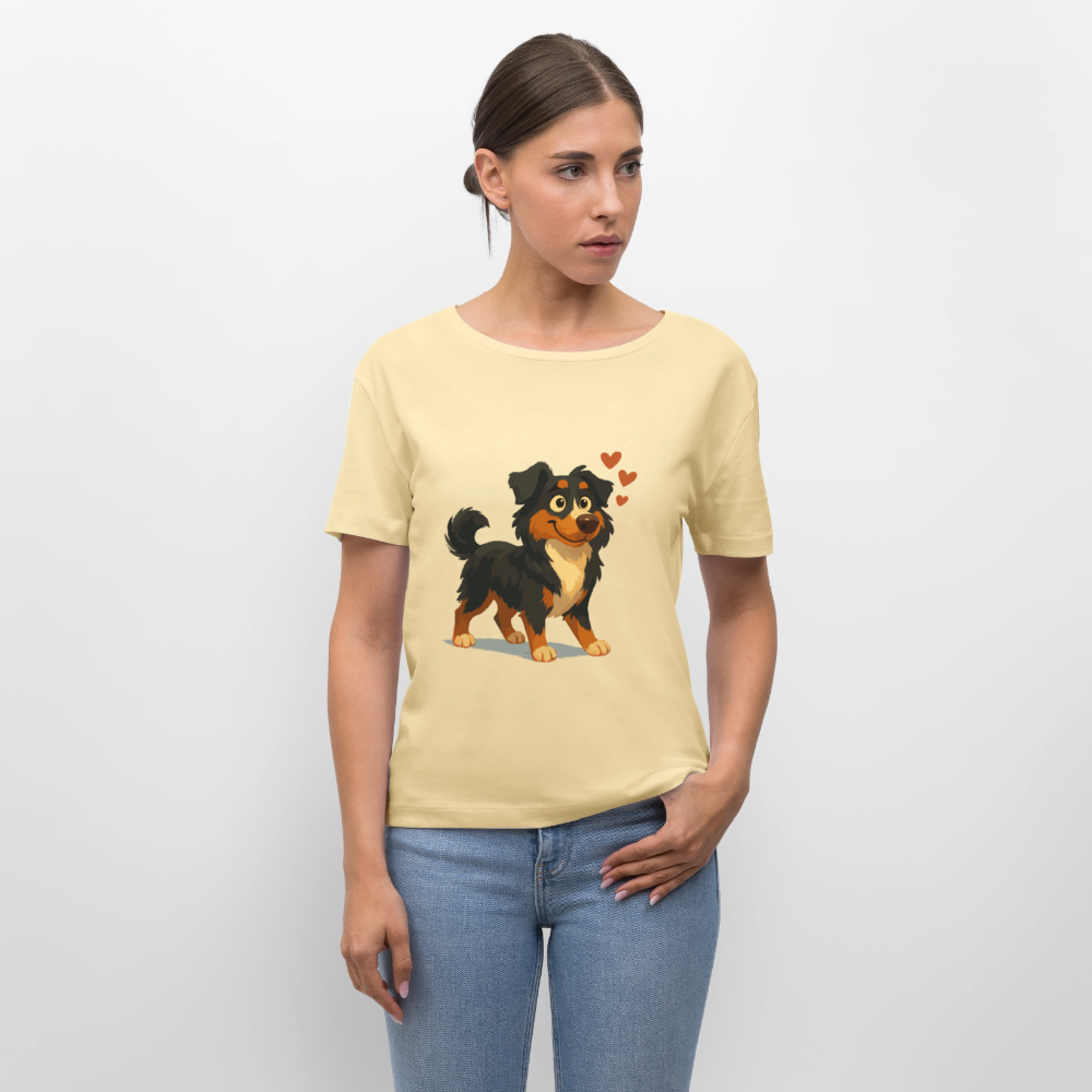 Australian Shepherd Shirt Verliebter Cartoon mit roten Herzen – Liebevolles Hunde Motiv für Valentinstag, Freundschaft und Geschenkideen - Creme
